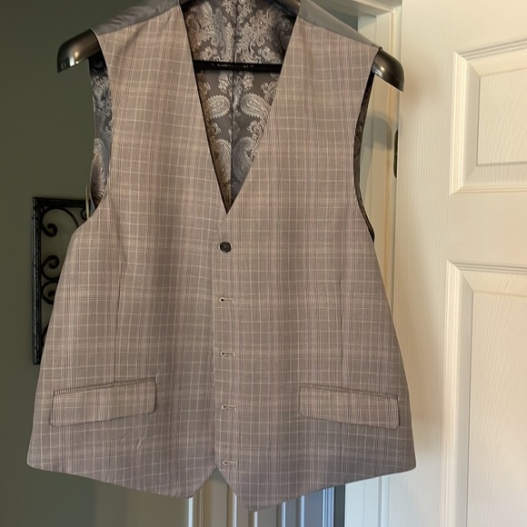 STEVE Harvey collection Mens  3 peice suit - Picture 3 of 12